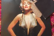 Gift Bag  Large Gold Marilyn Monroe