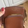 phone shoulder Image 2