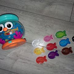 Fish Bowl Educational Interactive Colour Learning Toy With 10 Different Coloured Fish - RRP - 39.99