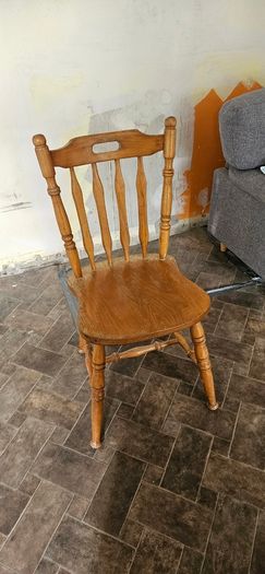 table and chairs