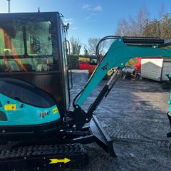 1.2 ton and 2.5 ton Excavators.