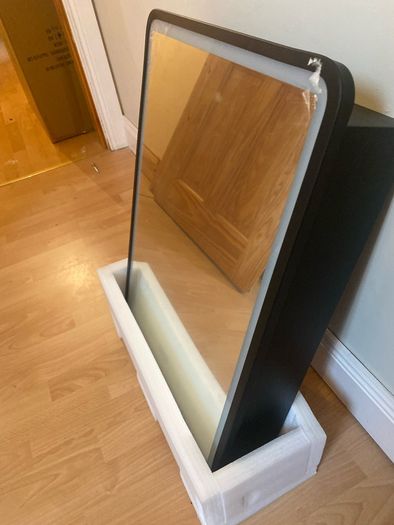Bathroom LED mirror