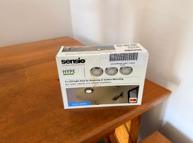 3 under cabinet LED lights, never used