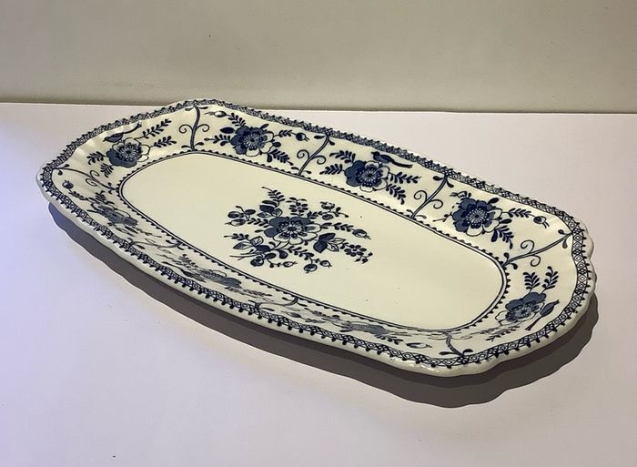 Vintage Johnson Brothers Indies sandwich tray