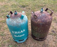2 empty gas cylinders
