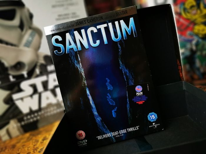 Sanctum ! DVD ! with Slipcase ! by James Cameron ! 2011 !