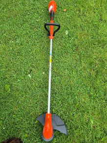 Oleo-Mac BCi 30  battery power cordless strimmer