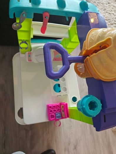 Play-Doh machine