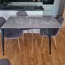 Table and chairs Image 2