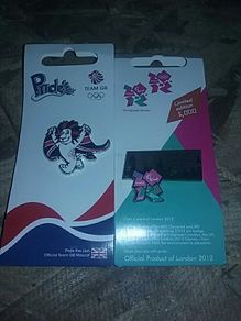 Team G.B. pins