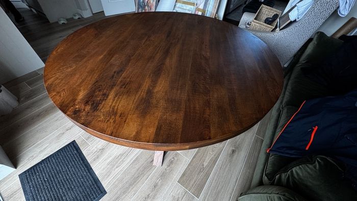 Round Dining Table with Starburst Legs, Ex Display Like New