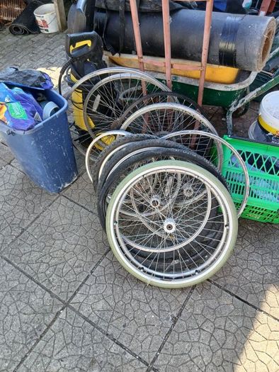 bicycle wheels clearance
