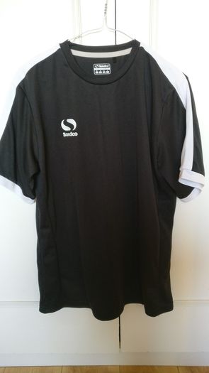 Black jersey, size M, new but no tags