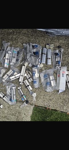 door cylinders