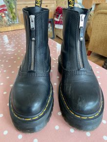 Dr. Martens AirWait