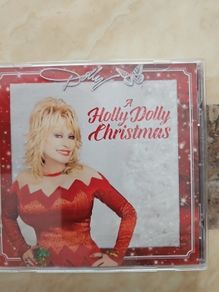 Dolly Parton CD - A Holly Dolly Christmas