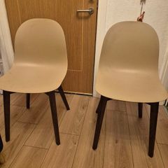 4 beautiful dining chairs