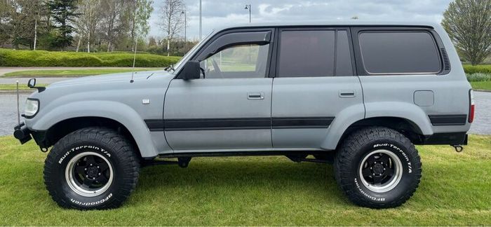 Toyota  Land Cruiser 24 Valve