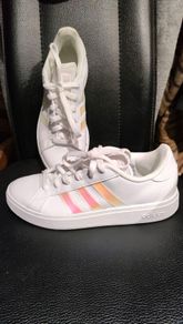 Adidas Grand Court 2.0 Trainers Ladies Adidas retro trainer Size 4.5 UK