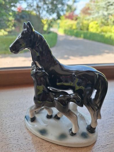 Horse & foal orament