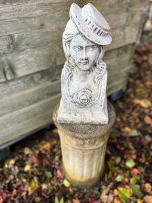 Bust