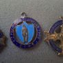Vintage 2x  Religious Eucharistic Congress Badges 1932 & A 1939 Y.m.c.a. 4th Pilgrimage To Lourdes  Medal Image 3