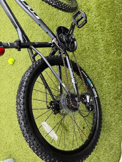 Carrera Vengeance Junior 24" wheel XS extra small 13" frame 8-12 years