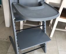 Grey stokke high chair
