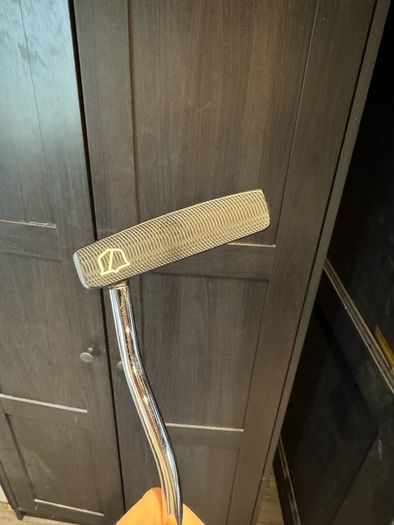 Wilson Infinite golf putter