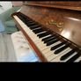 Piano vintage beautiful piece. Image 4