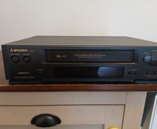 Mitsibushi vhs player