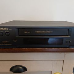 Mitsibushi vhs player