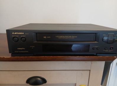 Mitsibushi vhs player
