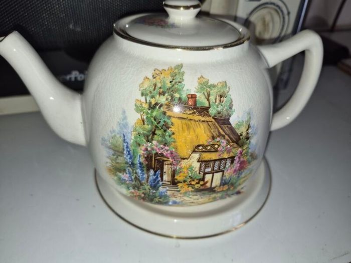Tea pot and Coffee pot