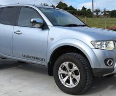 Mitsubishi L200 2011