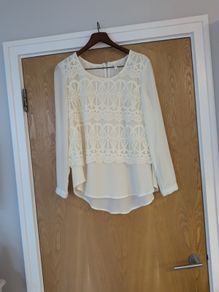NY Collection 2 Layer Lace Long Sleeved Top.p. Size 114