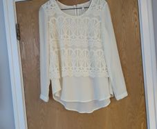 NY Collection 2 Layer Cream Lace Long Sleeved Top.p. Size 114