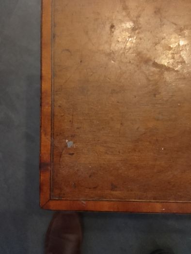 2 tables for sale