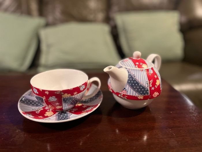 mug and teapot set