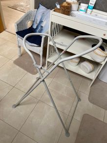 Baby Bath Stand