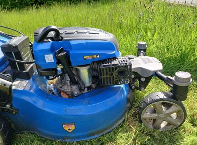 200cc Hyundai mower
