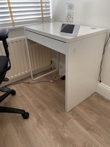 FREE ikea desk