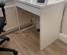 FREE ikea desk