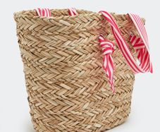 Wicker straw bag
