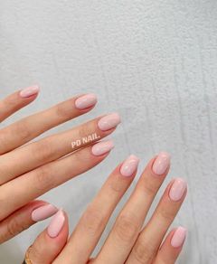 Press on nails