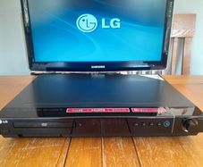 LG HT503PH-DH Home Theatre Receiver. Plays CDs (Faulty DVD) Audio Amp Amplifier,  home stereo, music, sound, CD player.