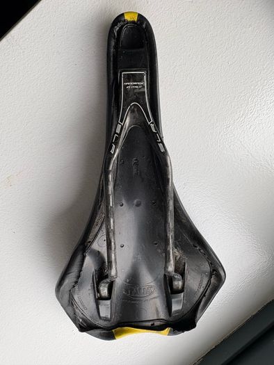 saddle bike selle italia carbon fibre dlr