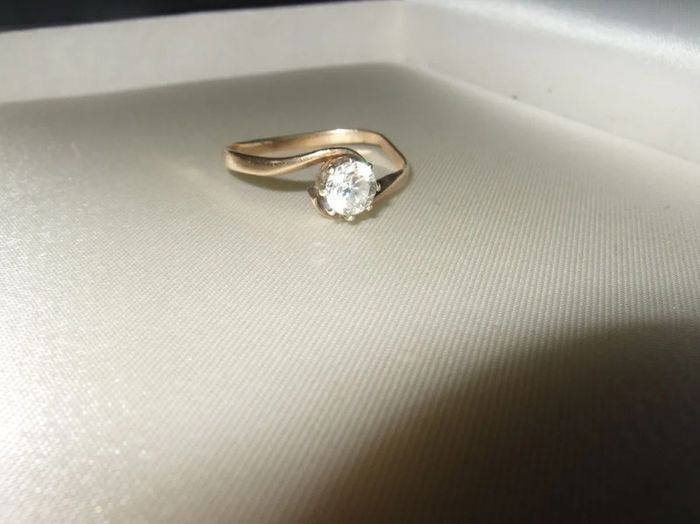 Vintage 14k Gold Twist Solitaire Ring