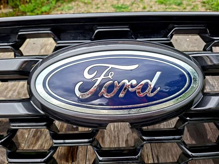 Ford Ranger Wildtrack Front Grill (New model)