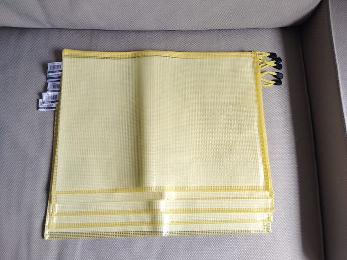 A3 Mesh Zip folder / bag - New
